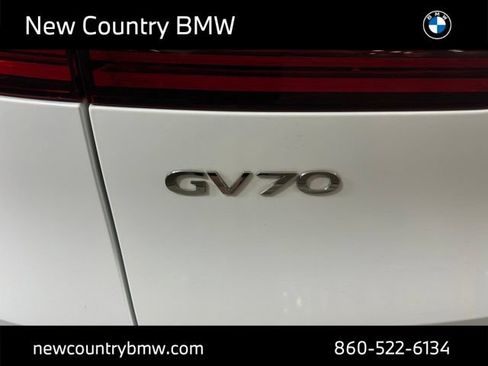 Used 2025 Genesis GV70 2.5T w/ Select Package AWD/4WD image 10