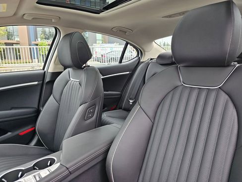 Used 2026 Genesis G70 2.5T Prestige AWD/4WD image 22