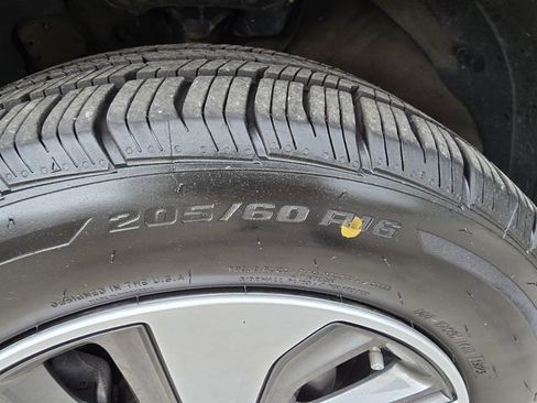 Used 2022 Kia Niro LX FWD image 19