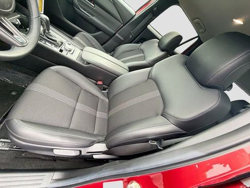 Used 2025 MAZDA CX-50 AWD 2.5 S w/ Weather Package image 19