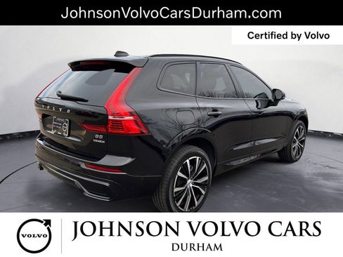 Used 2023 Volvo XC60 B5 Plus image 3