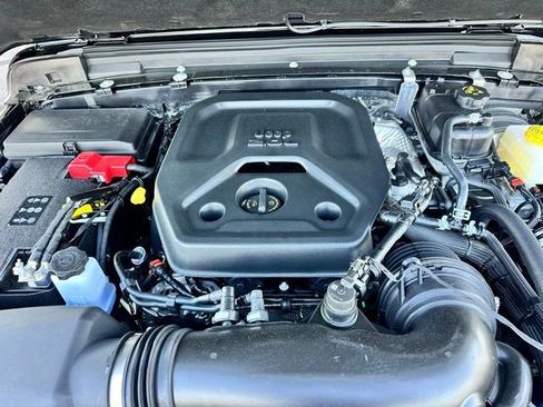 New 2025 Jeep Wrangler Sahara image 31