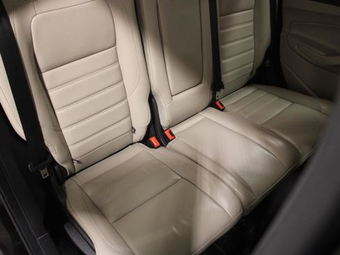 Used 2019 Ford Escape Titanium image 16