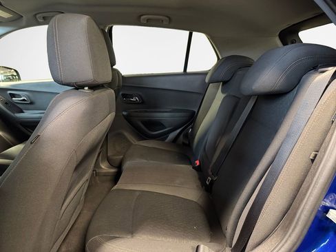 Used 2017 Chevrolet Trax LS image 24