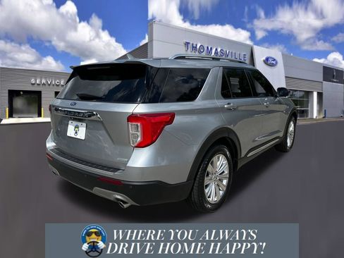 Used 2020 Ford Explorer Limited RWD image 3