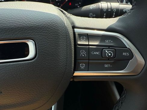 New 2025 Jeep Compass Limited w/ Sun & Sound Group image 30