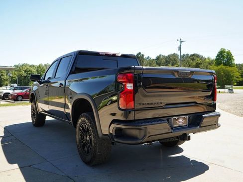 Used 2022 Chevrolet Silverado 1500 ZR2 w/ Technology Package AWD/4WD image 4