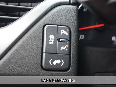 Used 2018 Chevrolet Tahoe LT AWD/4WD image 5