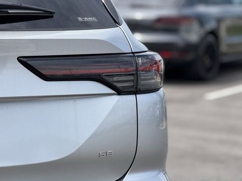 New 2025 Mitsubishi Outlander AWD image 10