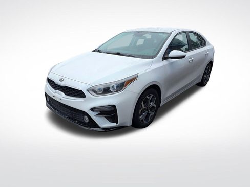 Used 2021 Kia Forte LXS FWD image 2