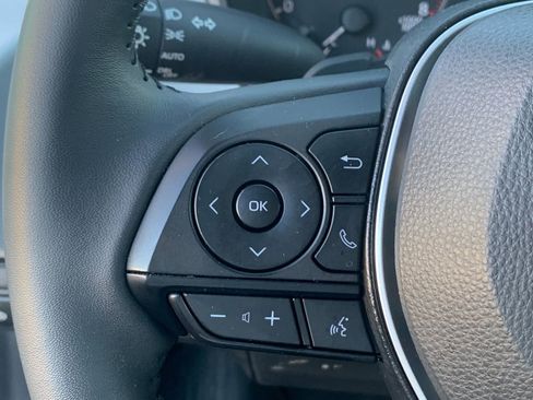 Used 2025 Toyota Corolla SE image 26