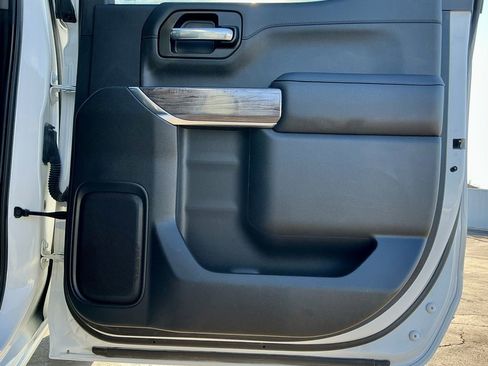 Used 2022 Chevrolet Silverado 1500 LTZ image 25