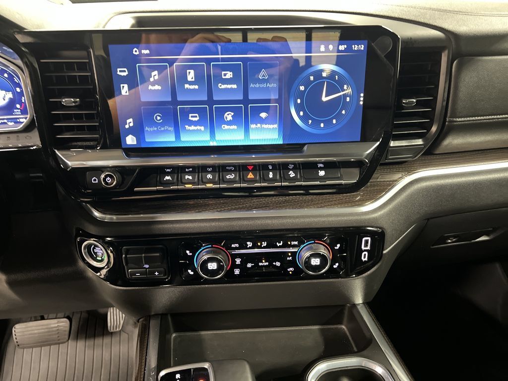 Certified 2023 Chevrolet Silverado 1500 LT Trail Boss w/ LT Trail Boss Premium Package AWD/4WD image 23