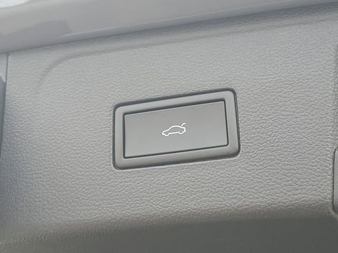 New 2026 Volkswagen Atlas SE AWD/4WD image 9