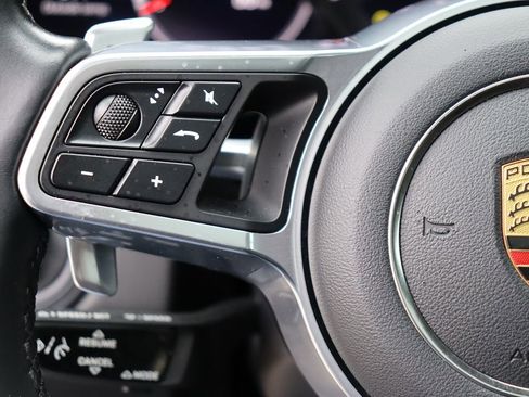 Used 2021 Porsche Cayenne Coupe image 15