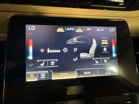 New 2025 INFINITI QX80 Sensory image 24