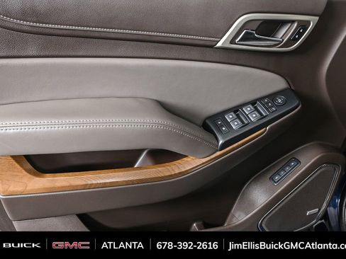 Used 2019 GMC Yukon XL Denali image 7