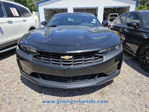 Used 2023 Chevrolet Camaro LT RWD image 3