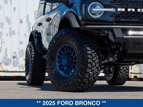 New 2025 Ford Bronco Badlands AWD/4WD image 20