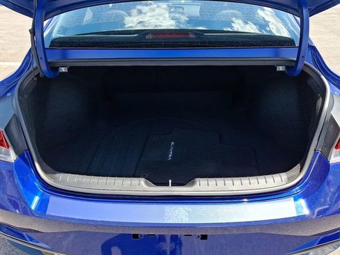 Used 2023 Hyundai Elantra Limited FWD image 30