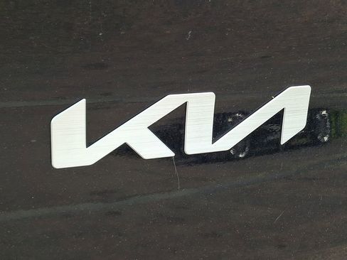 Certified 2024 Kia EV6 GT-Line AWD/4WD image 30