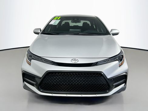 Used 2021 Toyota Corolla SE FWD image 11