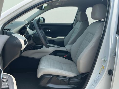 Used 2025 Honda HR-V LX image 7