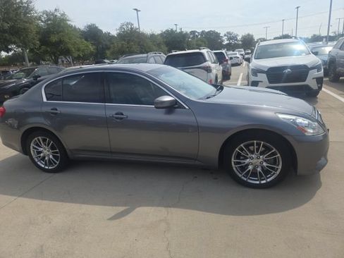 Used 2012 INFINITI G37 x Sedan w/ Premium Pkg AWD/4WD image 2