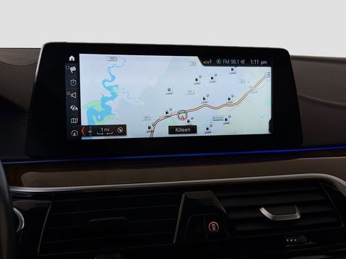 Used 2018 BMW 540i xDrive image 18