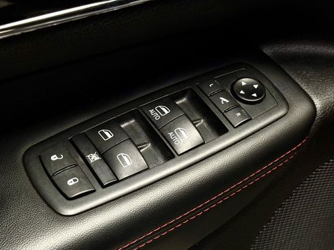 Used 2020 Jeep Grand Cherokee Trailhawk w/ Trailhawk Luxury Group AWD/4WD image 12