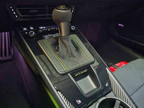Certified 2025 Porsche 911 GT3 RS RWD image 40