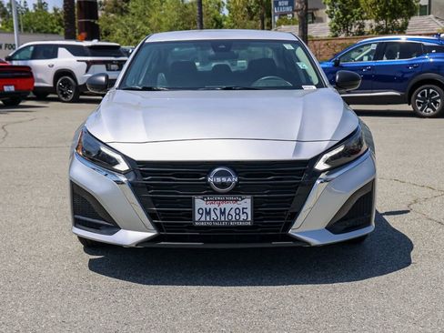 Used 2024 Nissan Altima 2.5 S FWD image 8