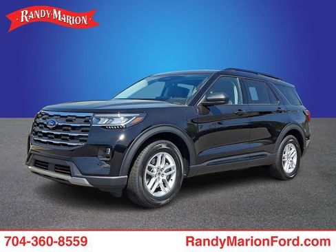 New 2026 Ford Explorer Active RWD image 1