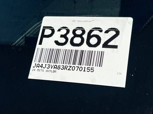 Used 2024 Mitsubishi Outlander FWD image 8