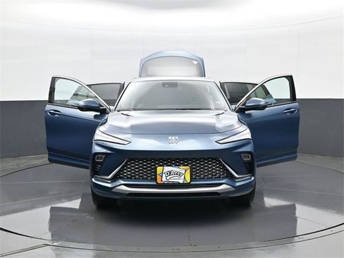 New 2026 Buick Envista Avenir FWD image 31