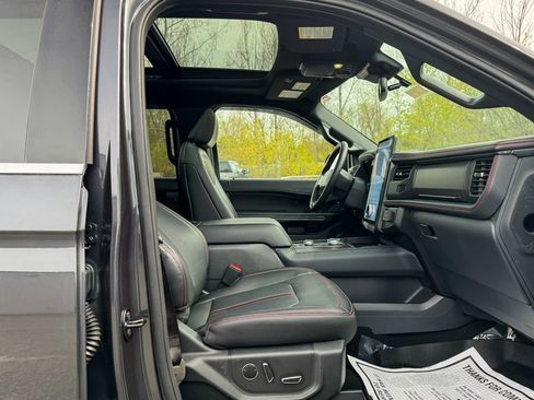 Certified 2024 Ford Expedition Limited AWD/4WD image 12