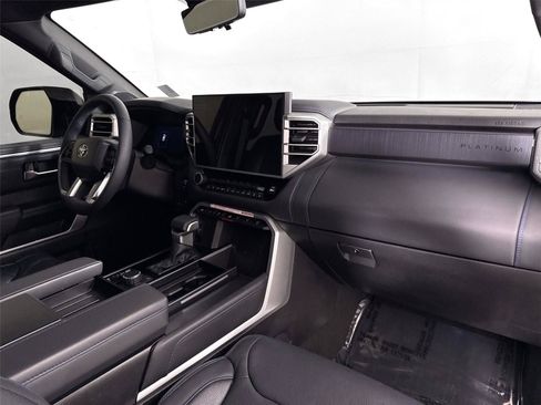 Certified 2025 Toyota Sequoia Platinum AWD/4WD image 49