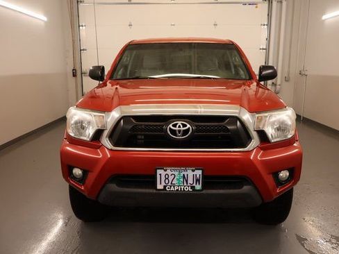Used 2015 Toyota Tacoma PreRunner image 6