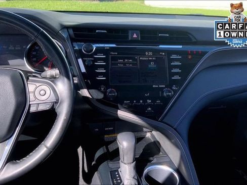 Used 2020 Toyota Camry XSE FWD image 6