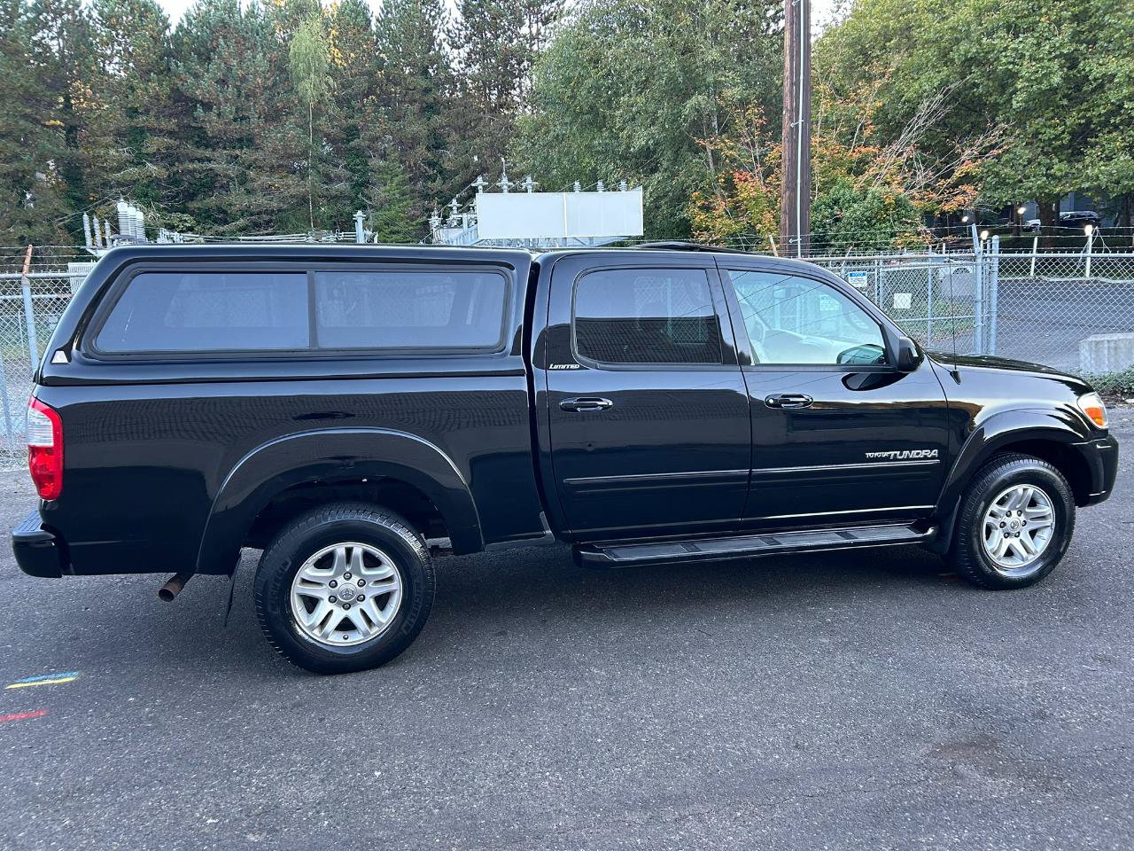 Used 2006 Toyota Tundra Limited w/ All Weather Guard Pkg AWD/4WD image 4