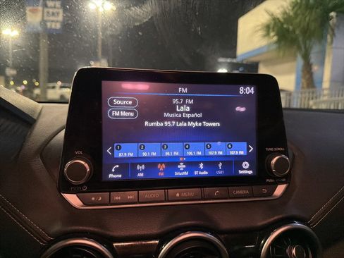 Used 2020 Nissan Sentra SV image 11