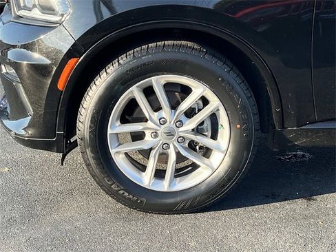 Used 2023 Dodge Durango GT image 11