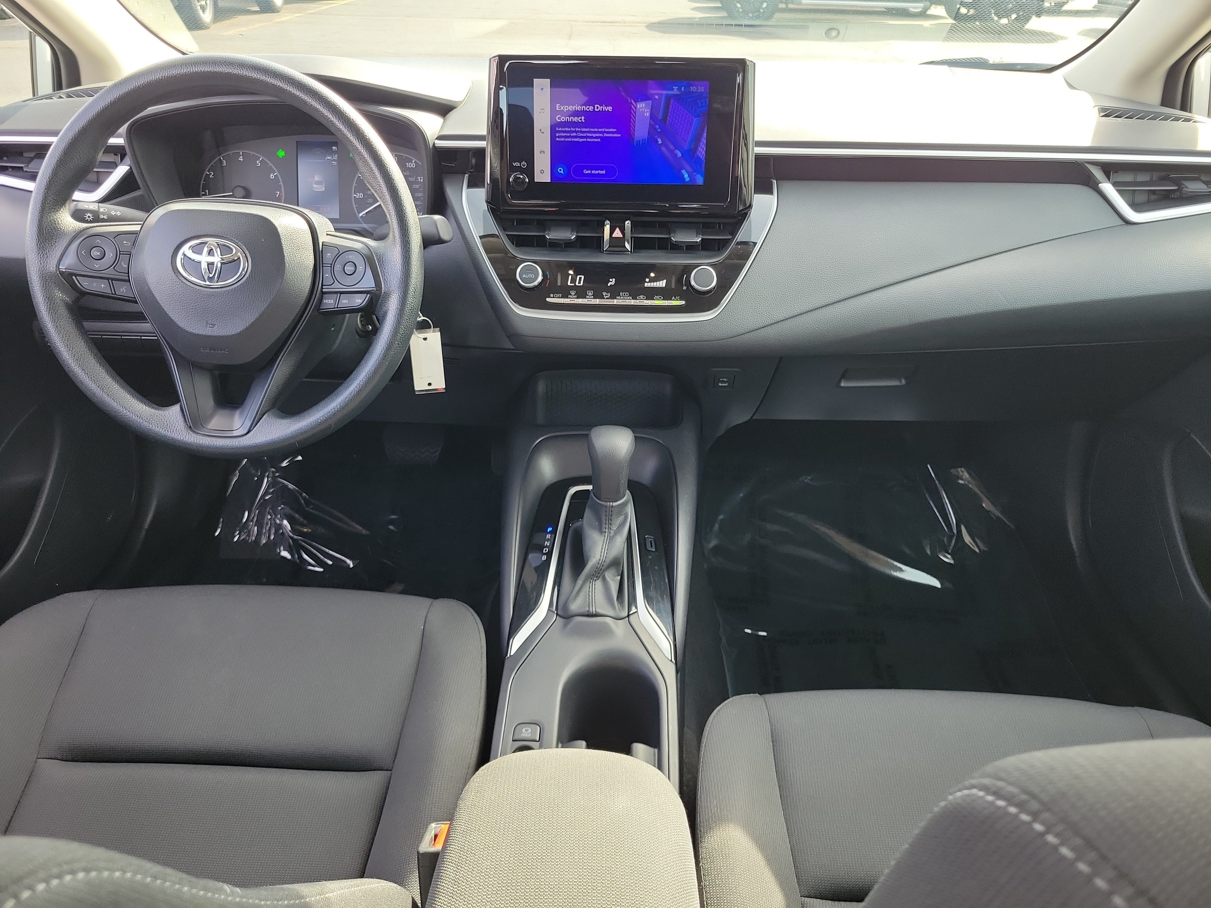 Used 2025 Toyota Corolla LE FWD image 9