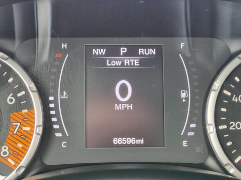 Used 2019 Jeep Renegade Sport image 15