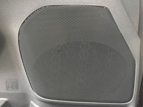 Used 2020 Toyota Sienna LE image 38