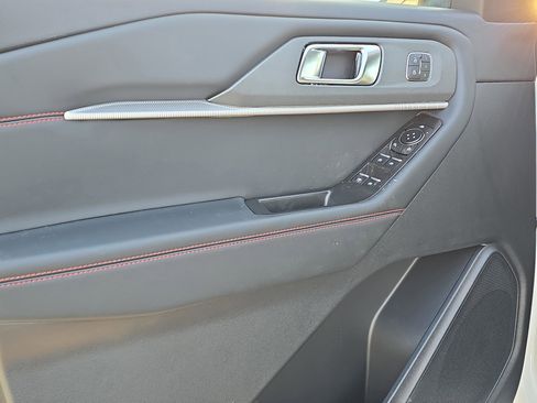 New 2026 Ford Explorer ST-Line AWD/4WD image 11