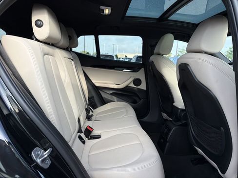 Used 2022 BMW X2 sDrive28i FWD image 16