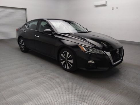 Used 2019 Nissan Altima 2.5 SV image 13