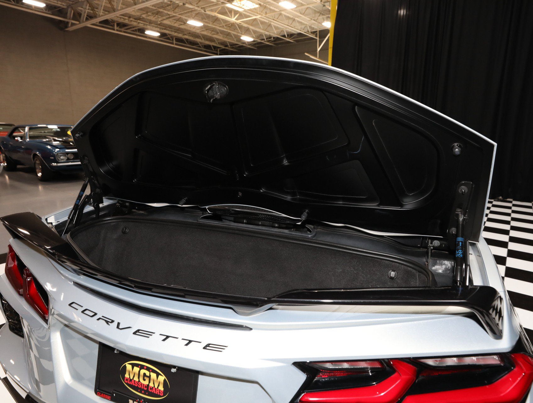 Used 2021 Chevrolet Corvette Stingray Premium Conv w/ Z51 Performance Package RWD image 58