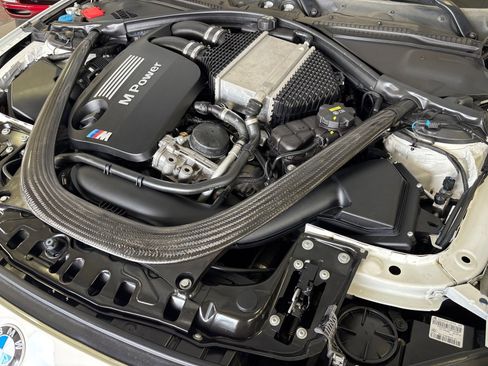 Used 2016 BMW M4 Coupe image 29